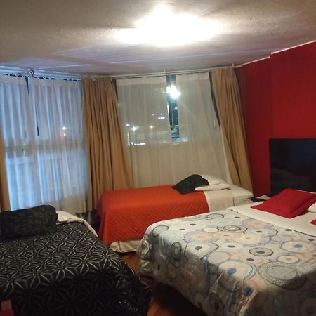 Hostal Capri กีโต ภายนอก รูปภาพ
