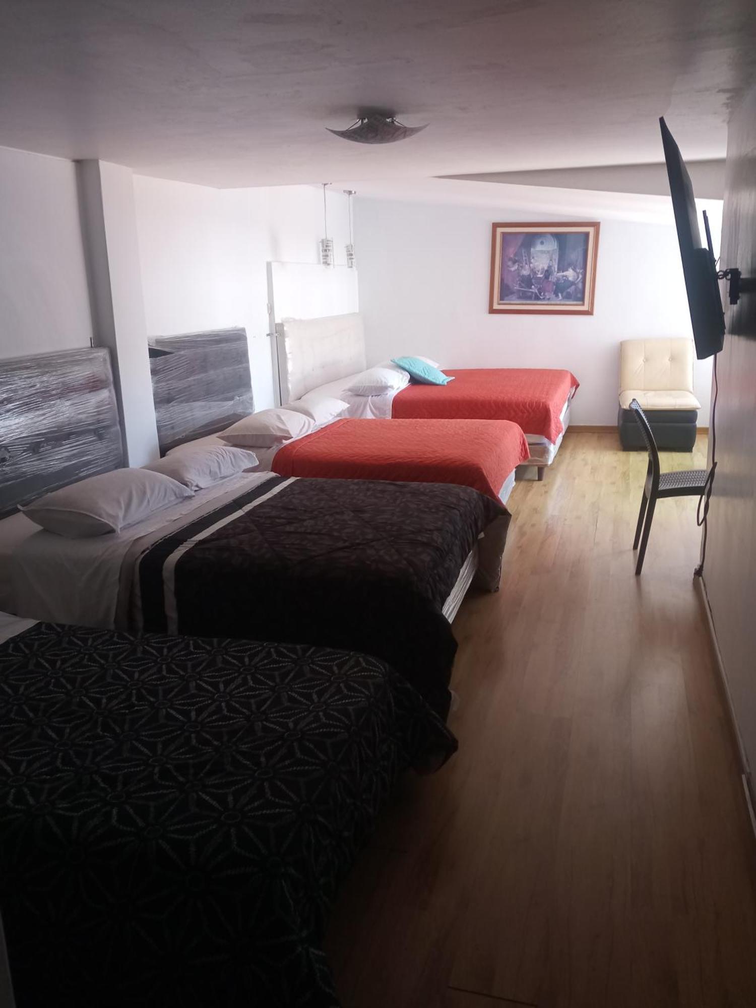 Hostal Capri กีโต ภายนอก รูปภาพ