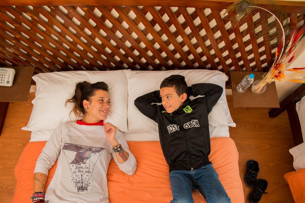 Hostal Capri กีโต ภายนอก รูปภาพ