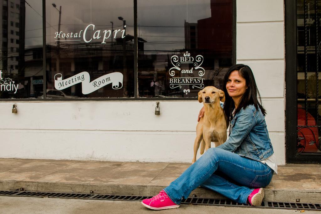 Hostal Capri กีโต ภายนอก รูปภาพ
