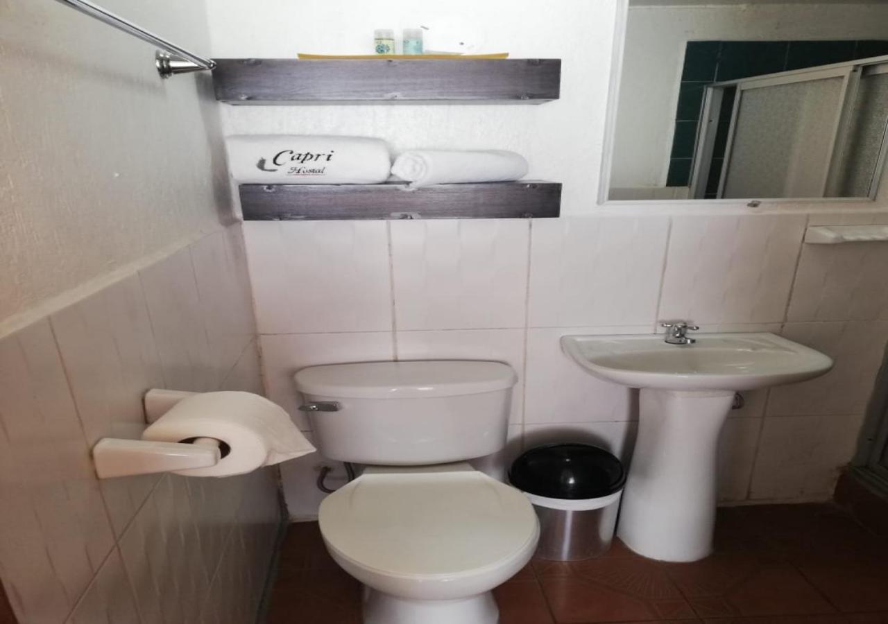 Hostal Capri กีโต ภายนอก รูปภาพ